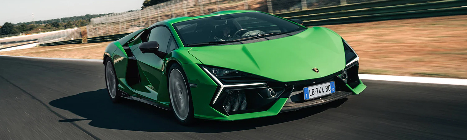 Lambroghini Revuelto in motion